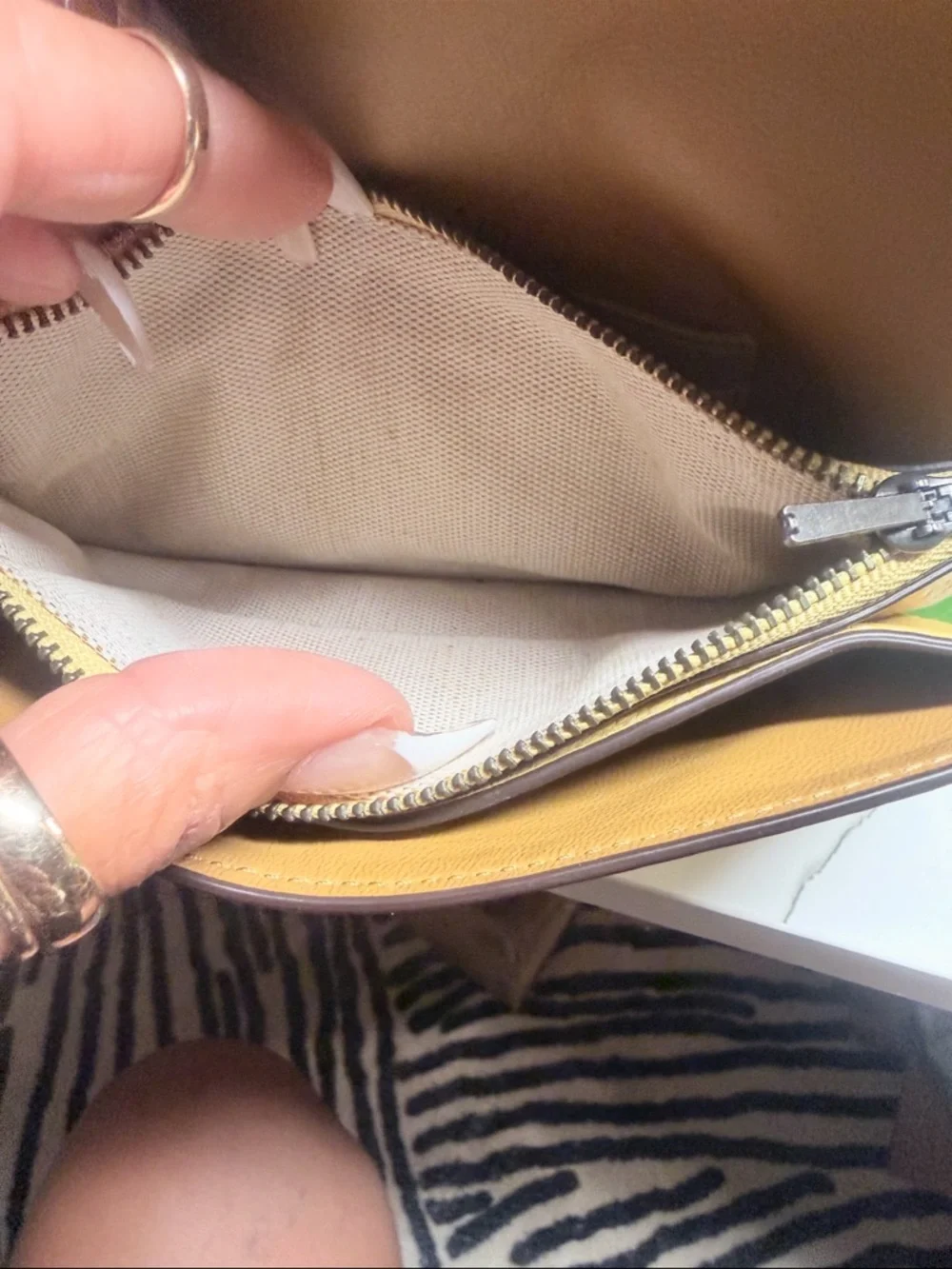 COACH HAY YELLOW/COLORBLOCK EXOTIC SNAKESKIN CLUTCH - Picture 7 of 8